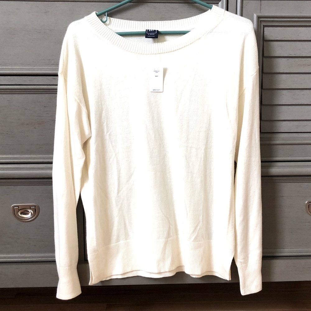 Gap sweater, size medium petite
